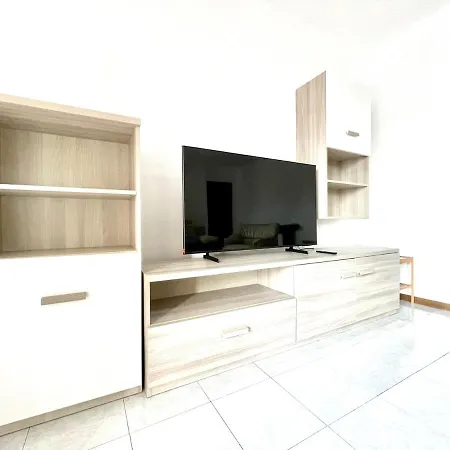 Daire Spacious Hub, Cagliari,quartu Sant'elena, Sardegna