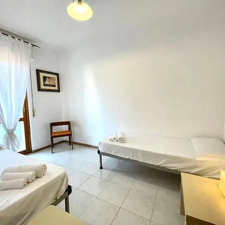 Spacious Hub, Cagliari,quartu Sant'elena, Sardegna