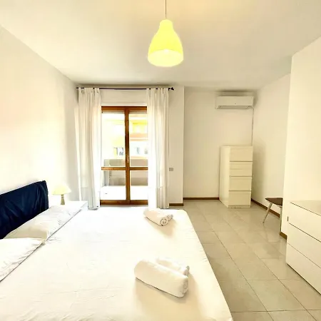 Spacious Hub, Cagliari,quartu Sant'elena, Sardegna *
