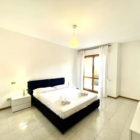 Spacious Hub, Cagliari,quartu Sant'elena, Sardegna